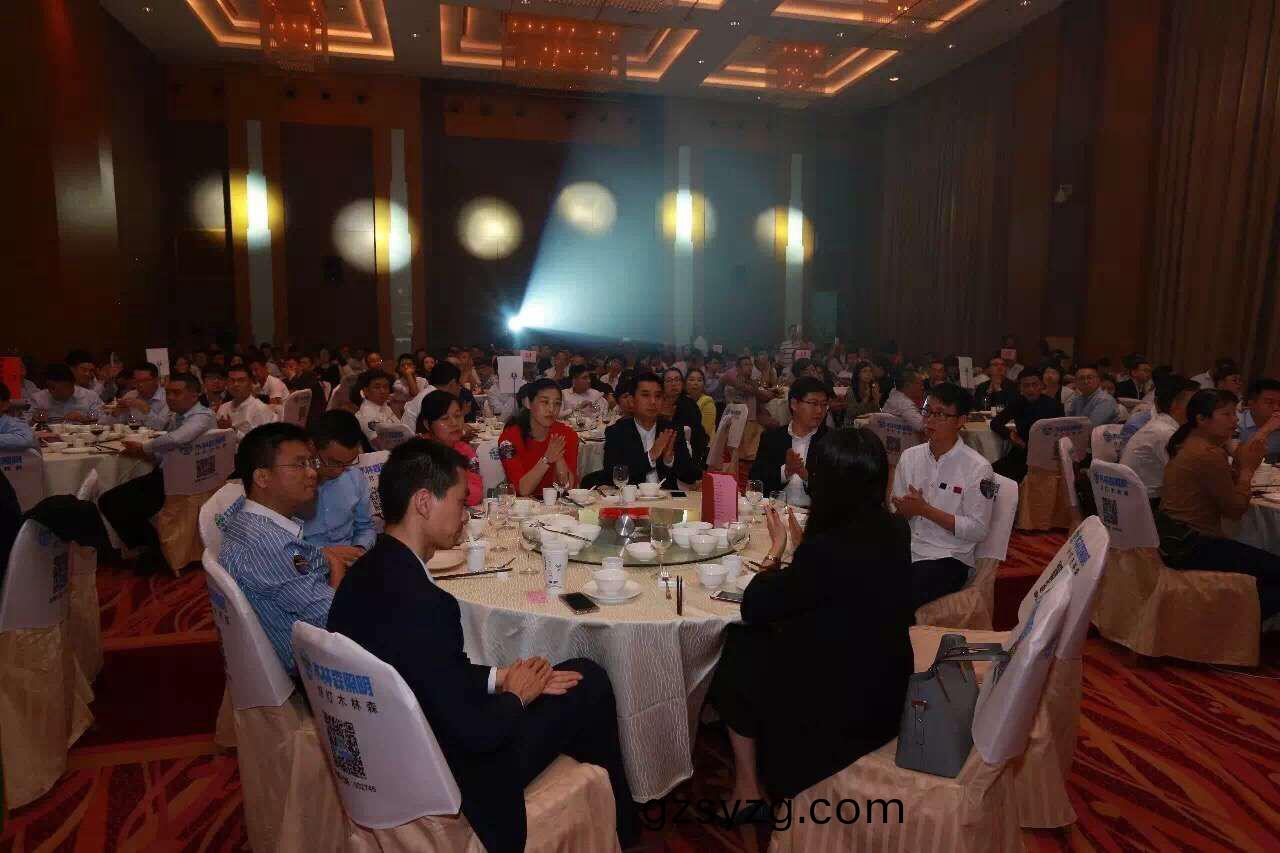 爱克获(huo)“城(cheng)市发(fa)展(zhan)贡(gong)献奖(jiang)”